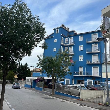 Hotel Belvedere Porto SantʼElpidio Екстериор снимка