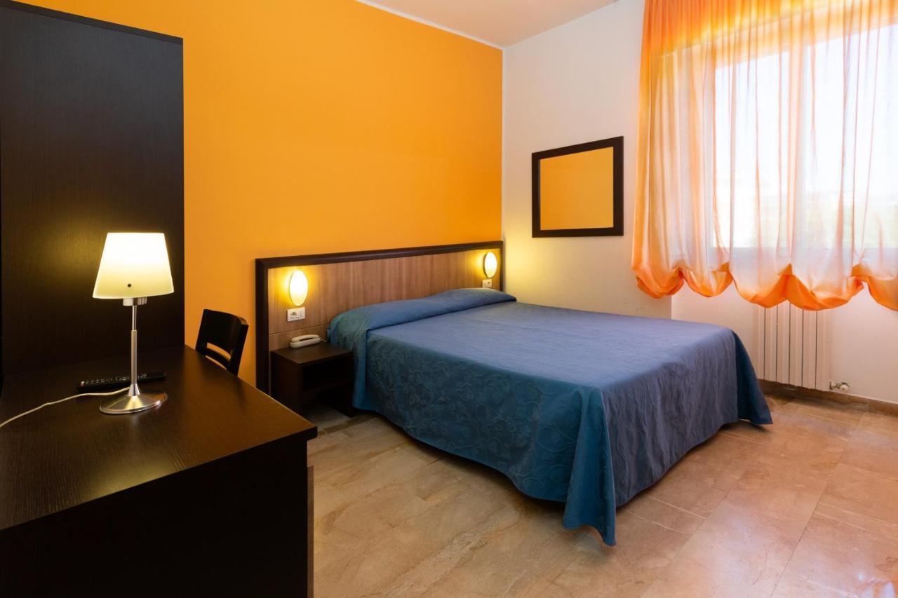 Hotel Belvedere Porto SantʼElpidio Екстериор снимка