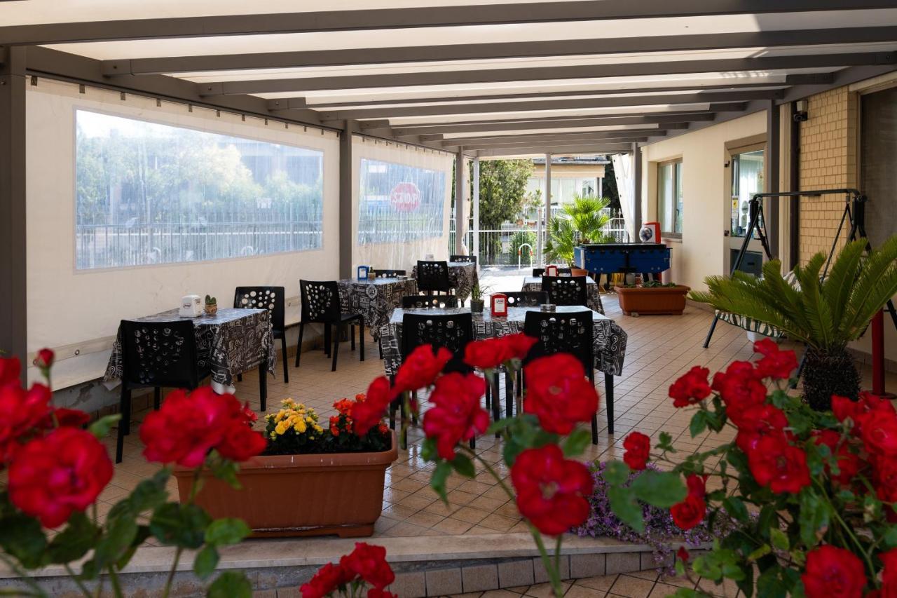 Hotel Belvedere Porto SantʼElpidio Екстериор снимка