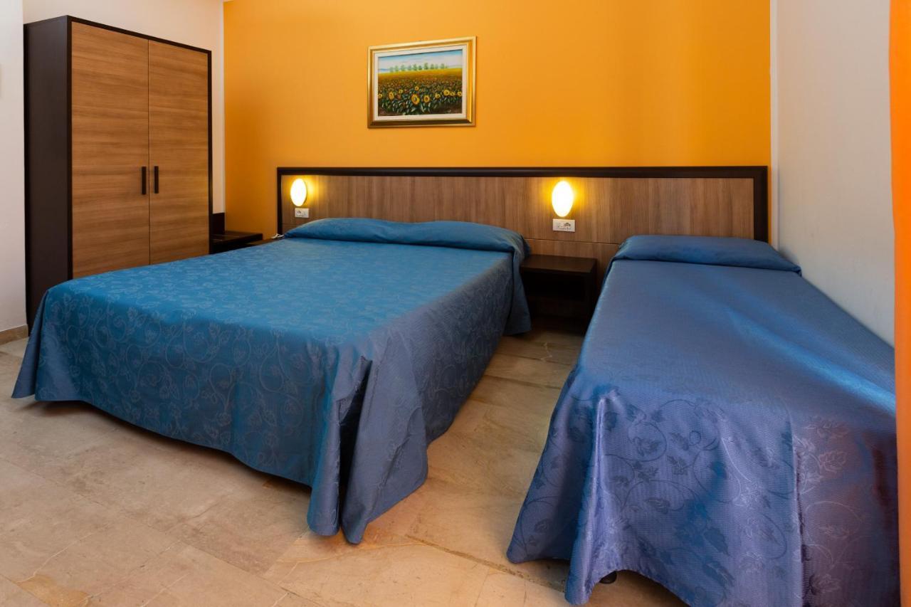 Hotel Belvedere Porto SantʼElpidio Екстериор снимка