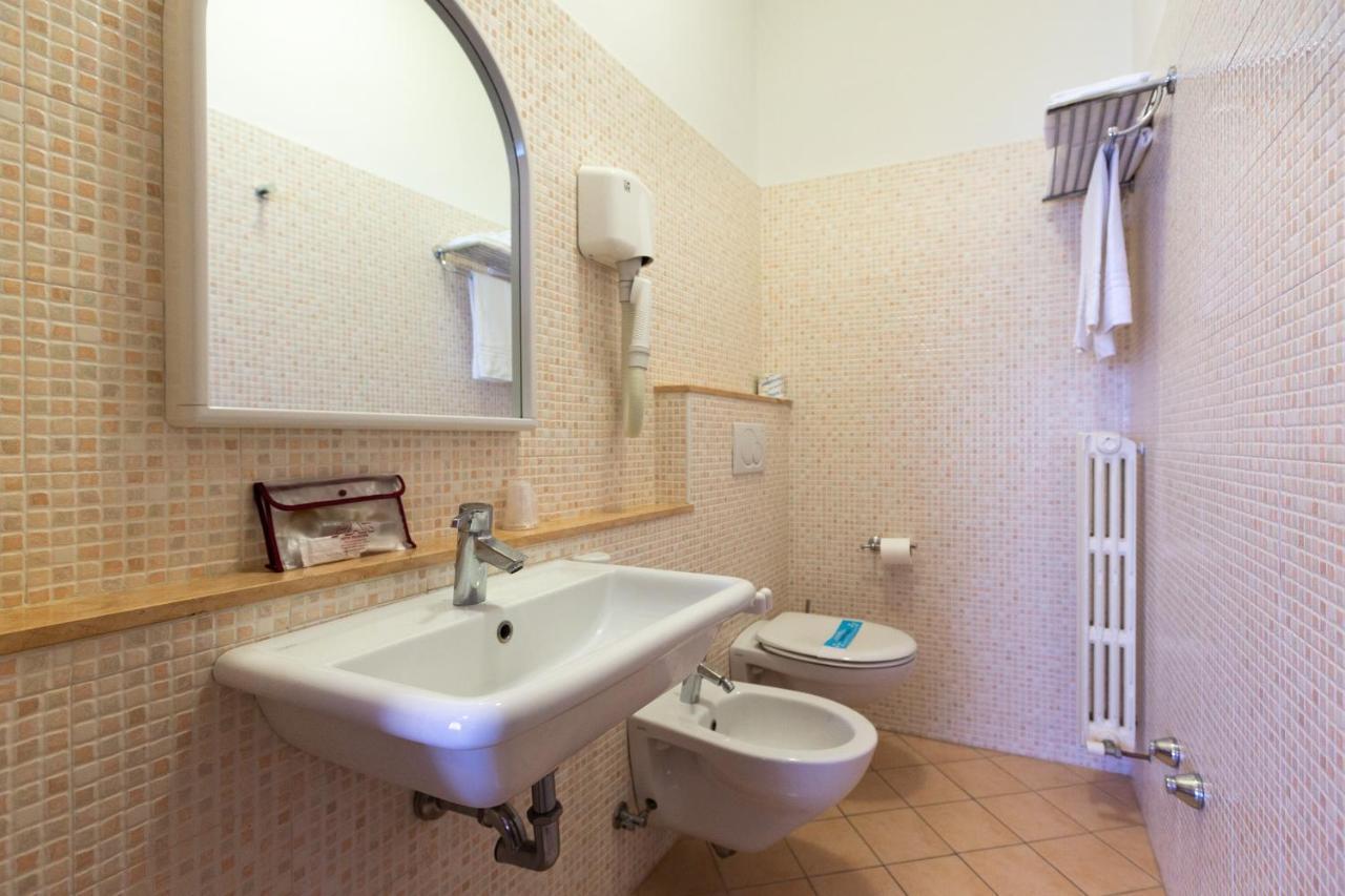 Hotel Belvedere Porto SantʼElpidio Екстериор снимка